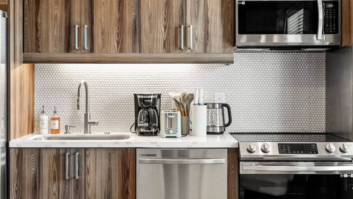 Cedars Apartment | Desert Deco | Urban Hideaway
