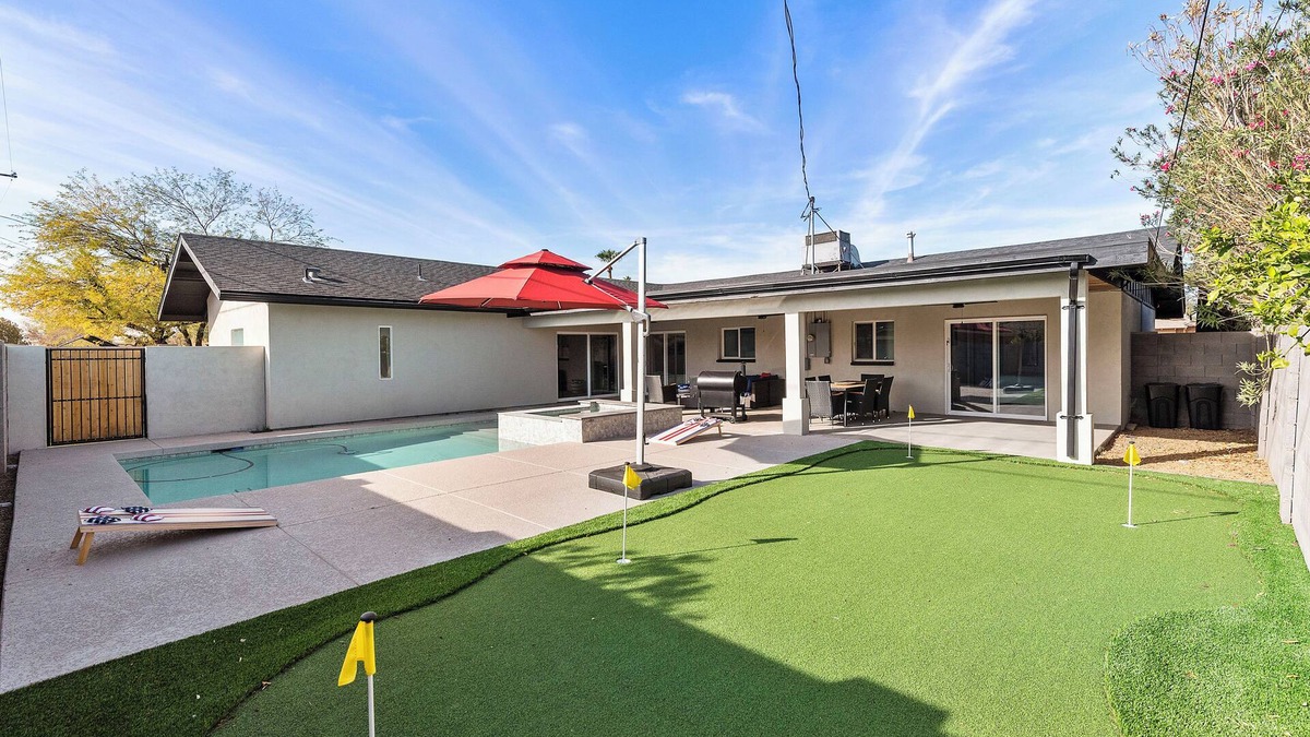 Scottsdale Estates Ten House | Desert Dream in South Scottsdale: Heated Pool