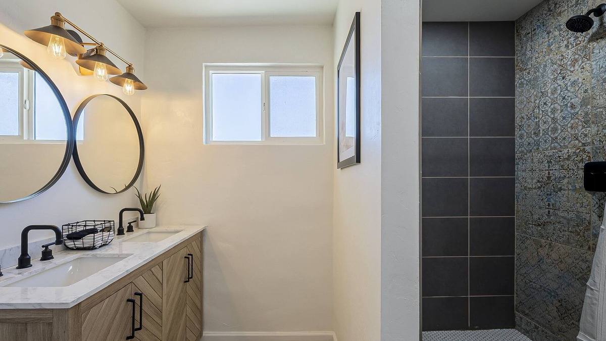 Drexel Heights House | Desert Haven- Mountain View’s!