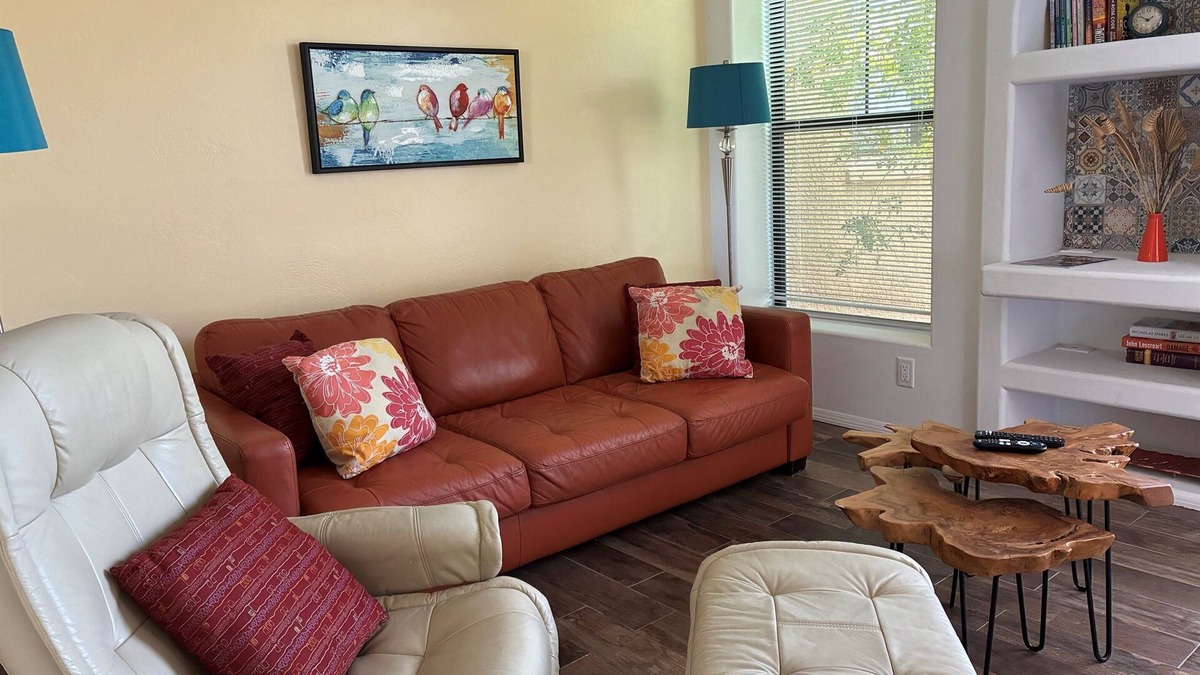 Limberlost House | Desert Morada Casita M- 1 Bed 1 Bath Dog Friendly maximum 2-NO OTHER PETS