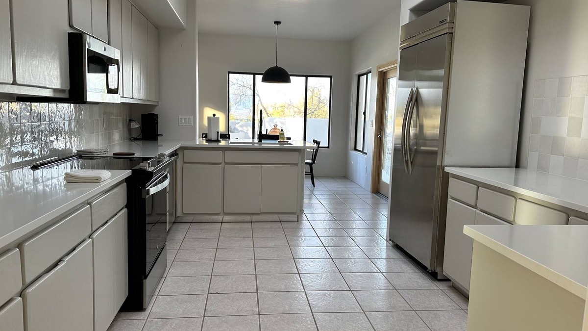 Vista De La Sierra De Dios House | Desert oasis in the heart of the Tucson Mountains nestled by iconic Saguaros.