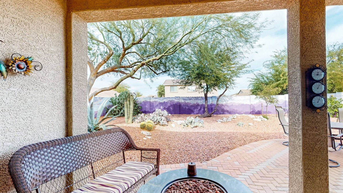 San Tan Valley House | Desert retreat with enclosed yard, instruments, alfresco dining, grill, & W/D