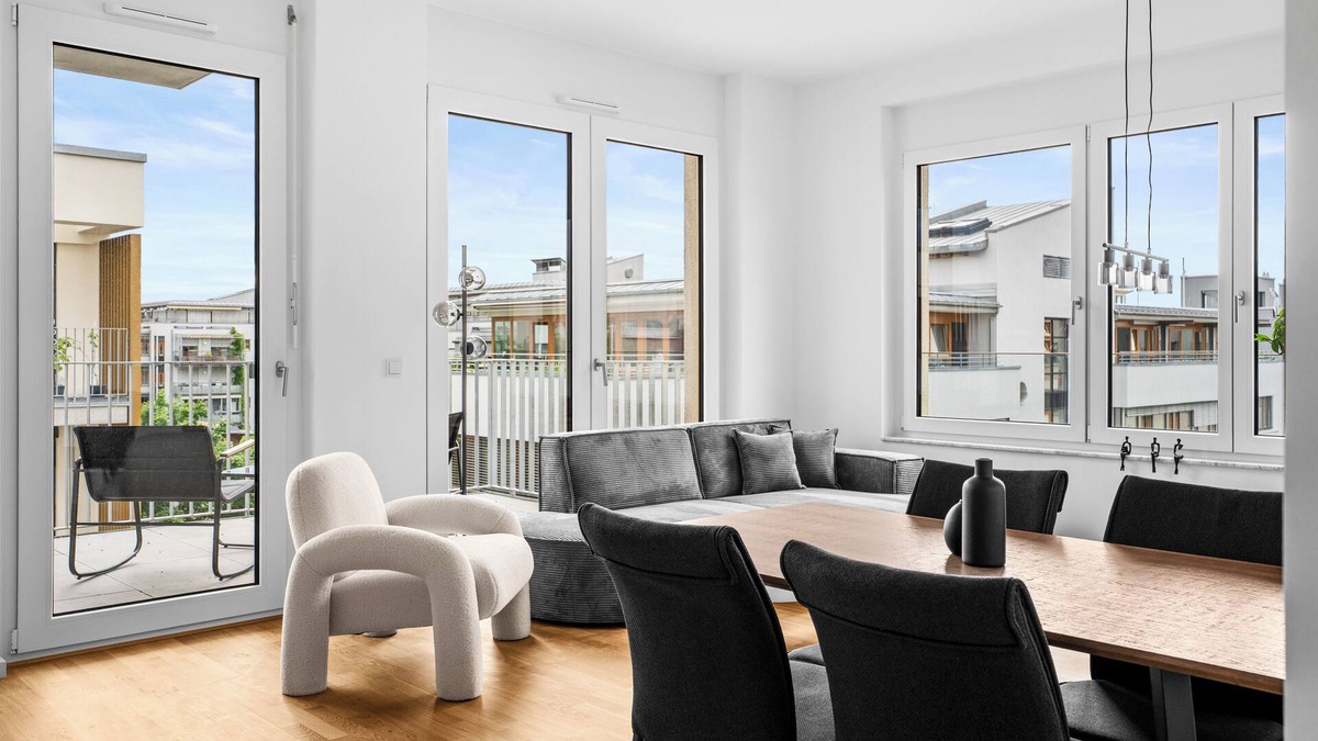 Boeblingen Apartment | Design 3 Room Apart. ALESSI I Family I Centre I Mercedes US Army I AC on demand