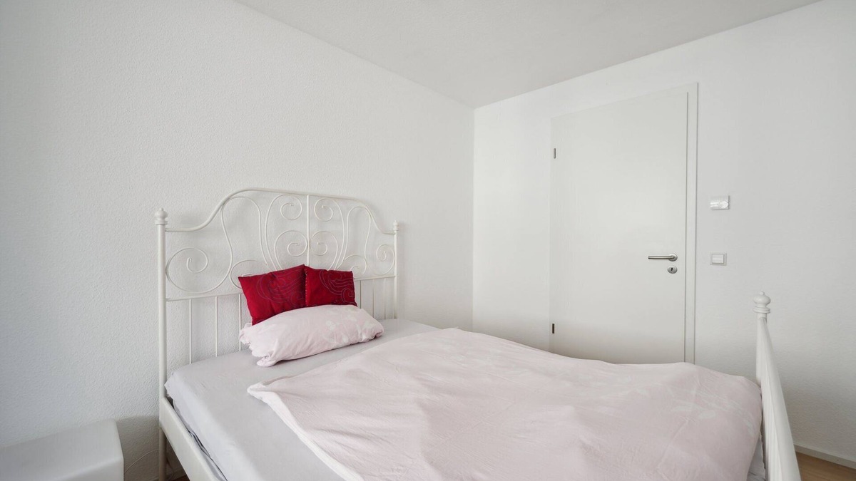 Boeblingen Apartment | Design 3 Room Apart. BAUHAUS I Balcony I Centre BB I Family & Pet I Homeoffice I