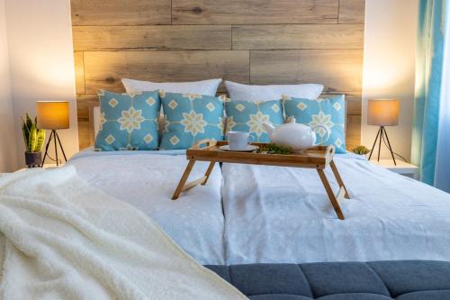 Heiligenwald Apartment | Design Apartment nahe See - für Familien & Business - 24h Check-in - Parkplatz