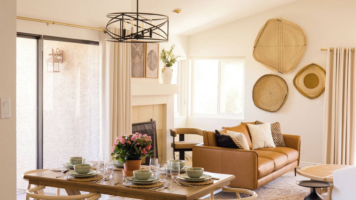 Park Center Place House | Design-Forward Gem, Heated Pool + Hot Tub, King Bed, Superhost, Flexible