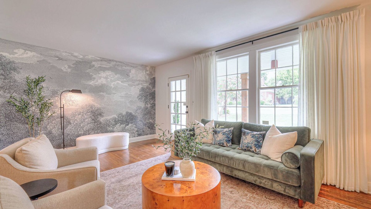 Inglewood House | Designer 1930s Cottage in East Nashville w/Luxe Furnishings, Porch Swing, Garage