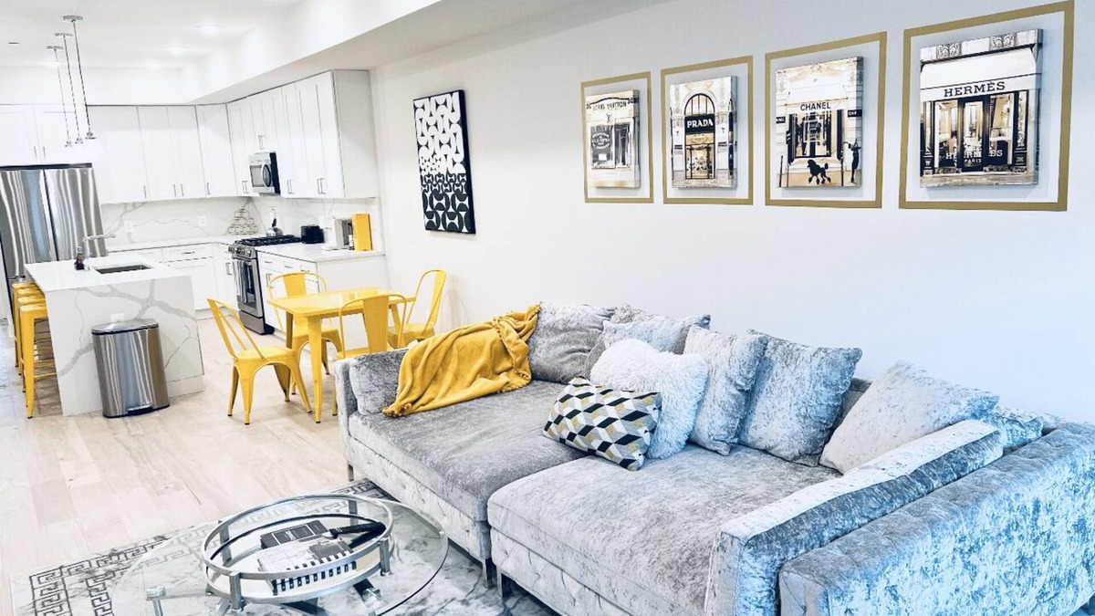 Trinidad House | Designer 3BDR Rooftop Monument View&Parking Near H St Corridor Free Cancellation