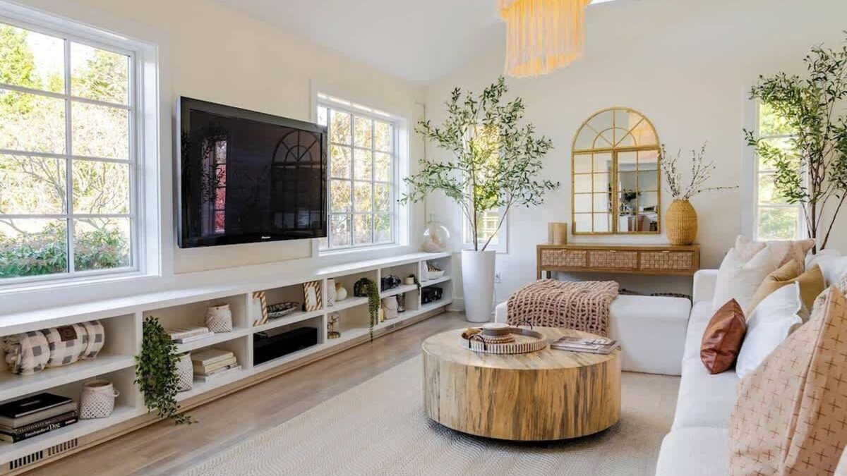 Westport House | Designer 3BR w/Lush Yard, Gym, and Garden.