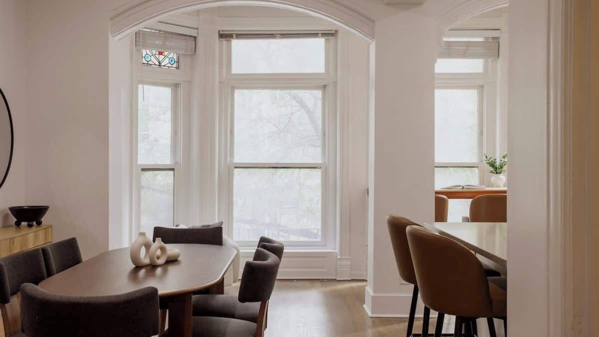 Rush and Division Apartment | Designer Combo 2E & 2W | Heart of Gold Coast/River North