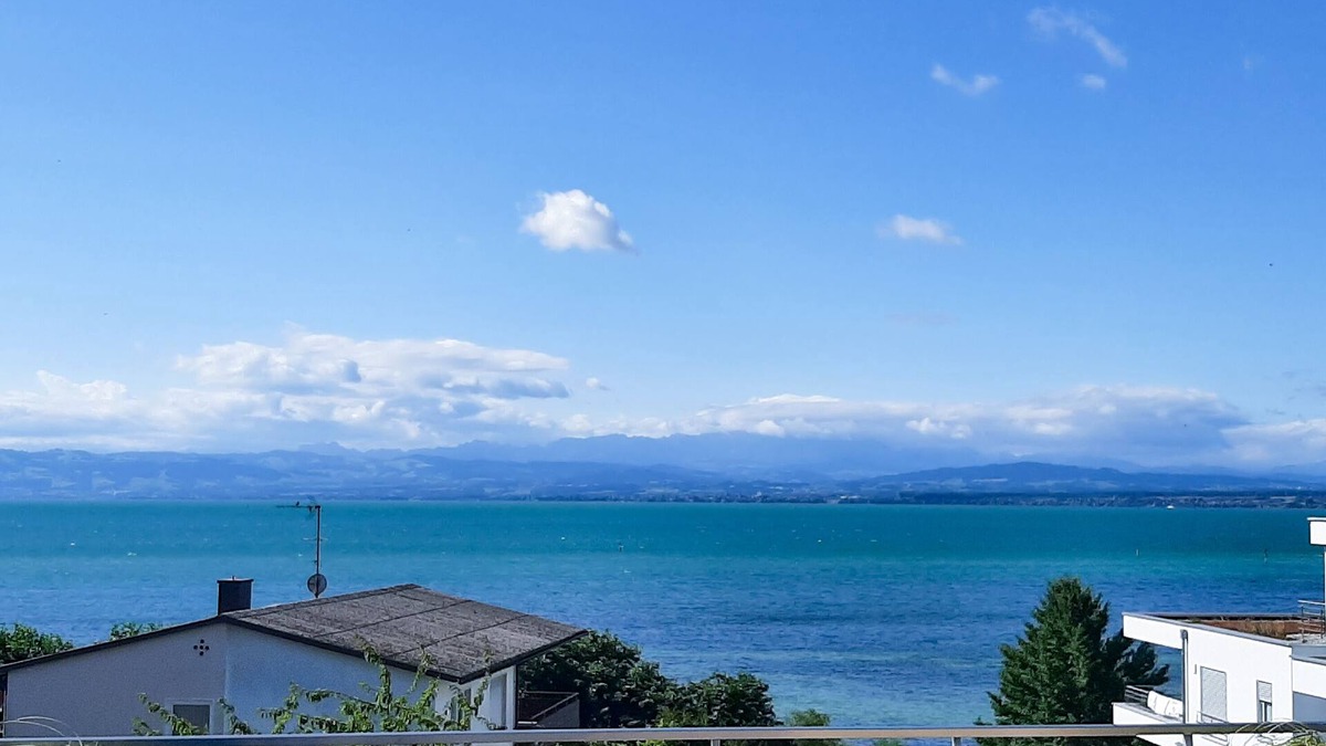 Immenstaad am Bodensee Apartment | Designerloft See Traumhafte Ferienwohnung mit Grandioser See-/und Alpensicht