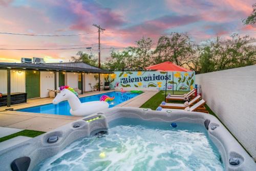 Poets Square House | Designer Home with Guest House, Pool, Hot Tub