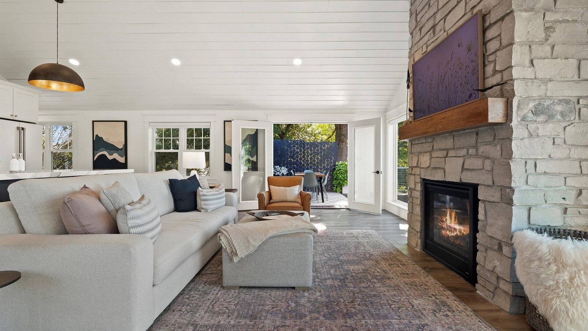 Village of Pewaukee House | Designer Home with Lake Views + Cozy Fireplace