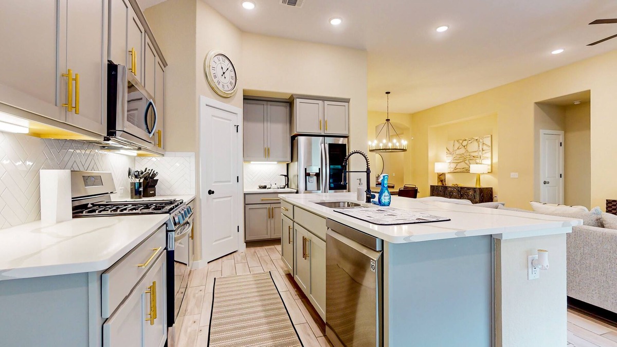 Austin House | Designer home with luxe suite, home office, outdoor lounge & dog-friendly yard