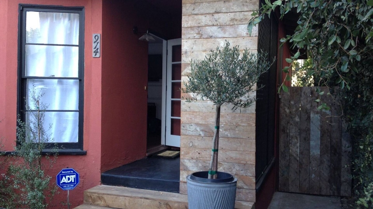 West Hollywood House | Designer Restored 2 bdrm Tranquil House in the Heart of WeHo