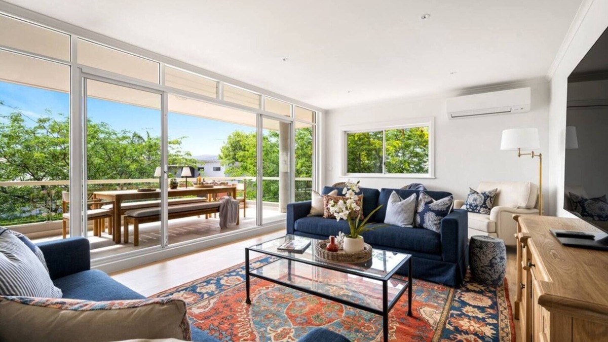 Palm Beach House | Designer Retreat Meets Vibrant Beachside Living