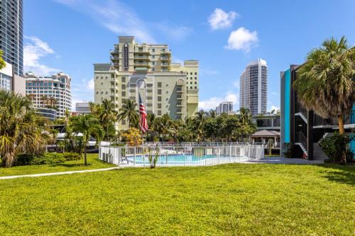 Downtown Fort Lauderdale Apartment | Designer River View Apartments