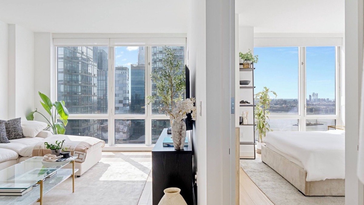 Hell's Kitchen Apartment | DESIGNER’S DREAM HOME! Huge Luxury 1 Bedroom Suite - best location by Times Sq