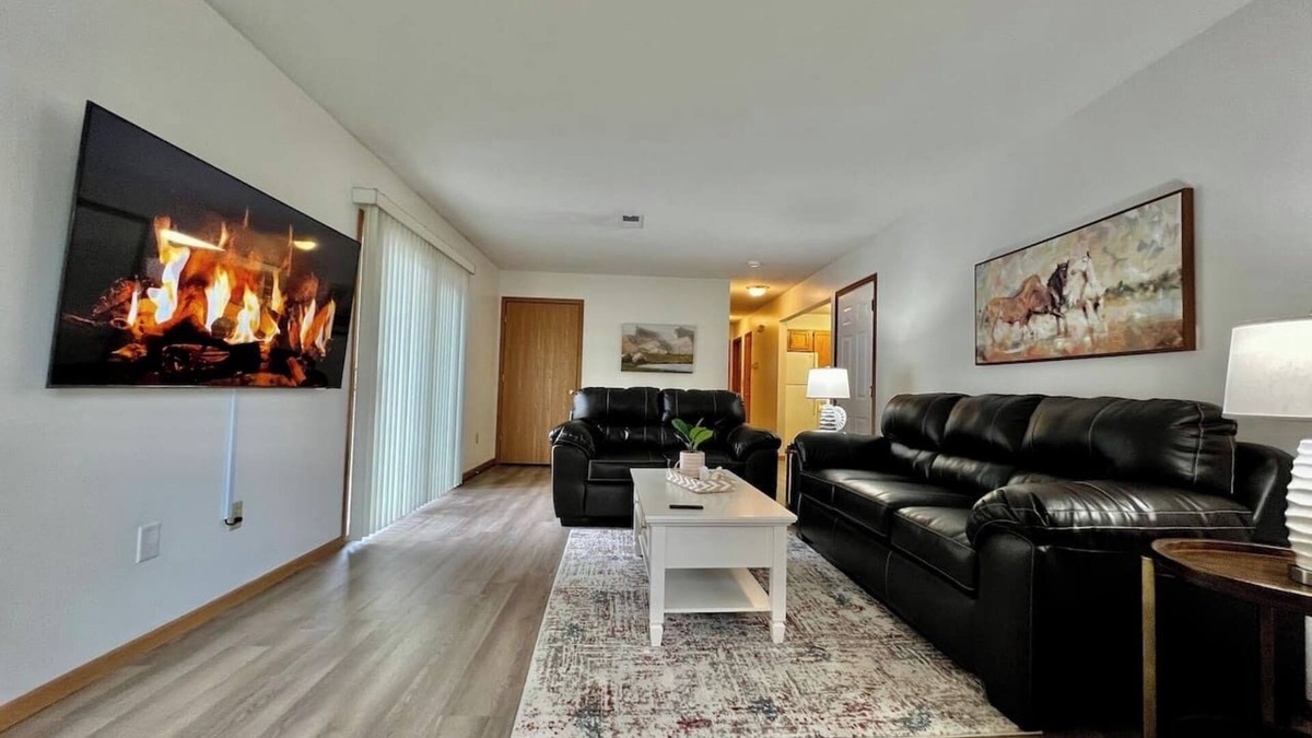Middletown House | Destiny's Charming remodeled 2 bed GEM Middletown