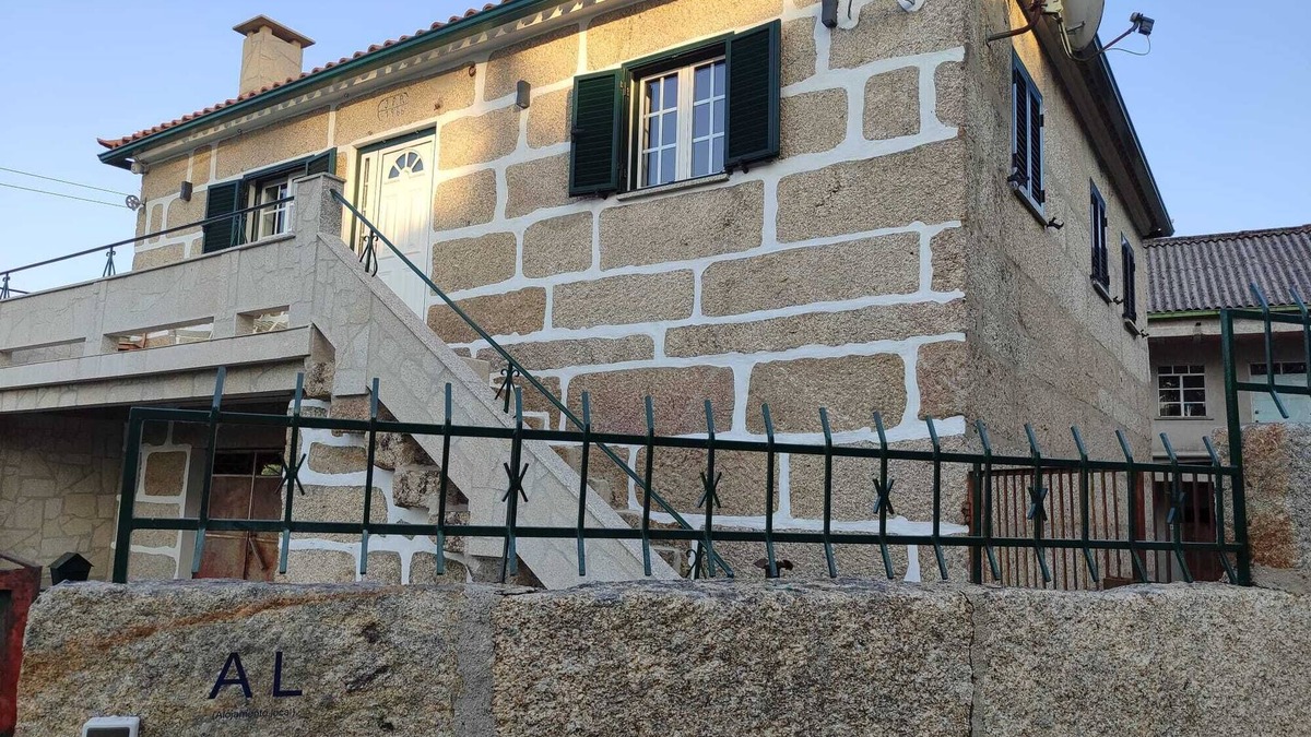 Lindoso House | Destro village