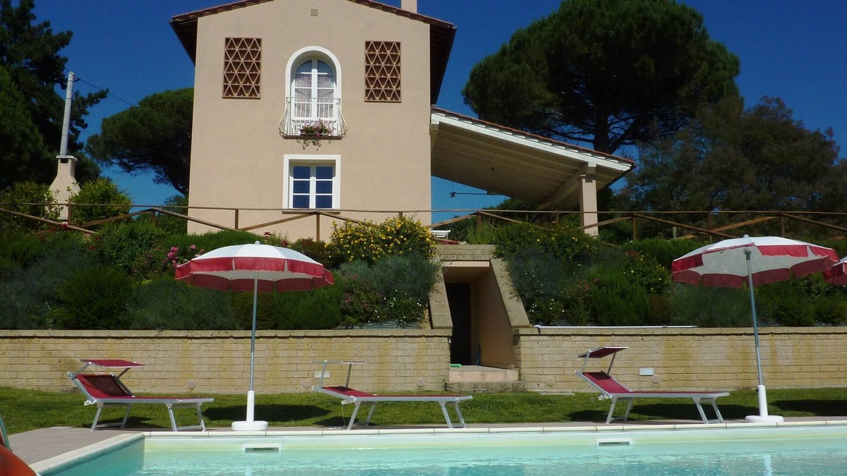 Montopoli in Val d'Arno House | Detached house, private swimming pool, private fenced garden, panoramic view