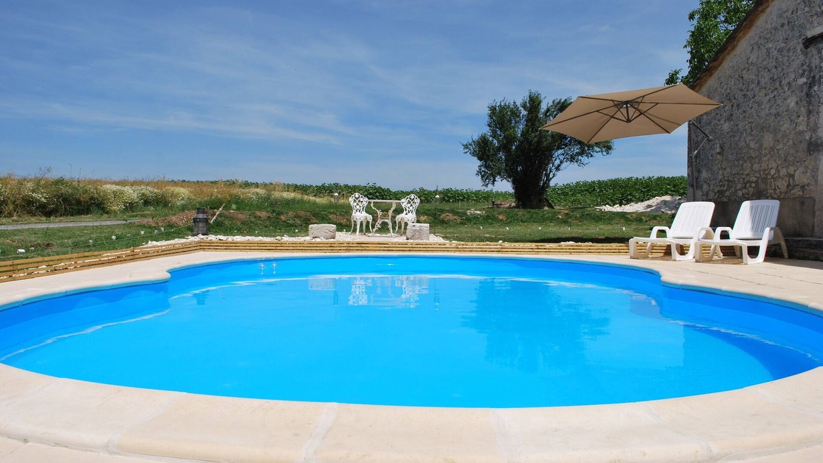Saint-Aubin-de-Cadelech House | Detached Rural barn retreat set in open farm land -with private pool