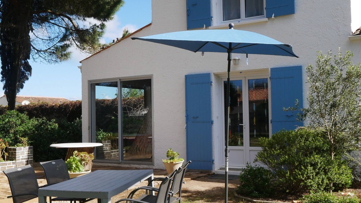 La Cotiniere House | detached house in a quiet shady park near the fishing port