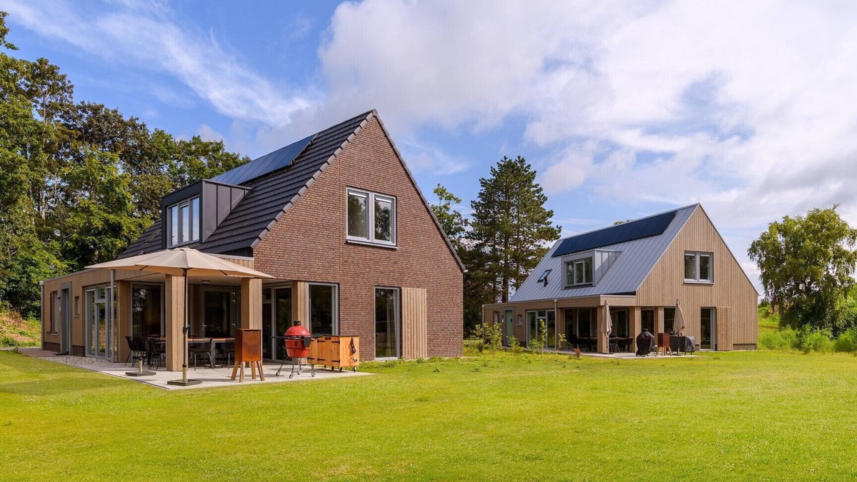 Gasselte House | Detached group accommodation for up to 12 people