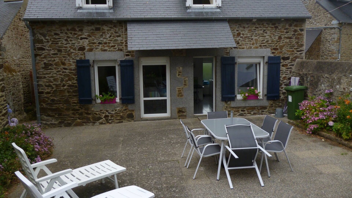 Etables-sur-Mer House | DETACHED HOUSE NEAR SEA SEA ETABLES