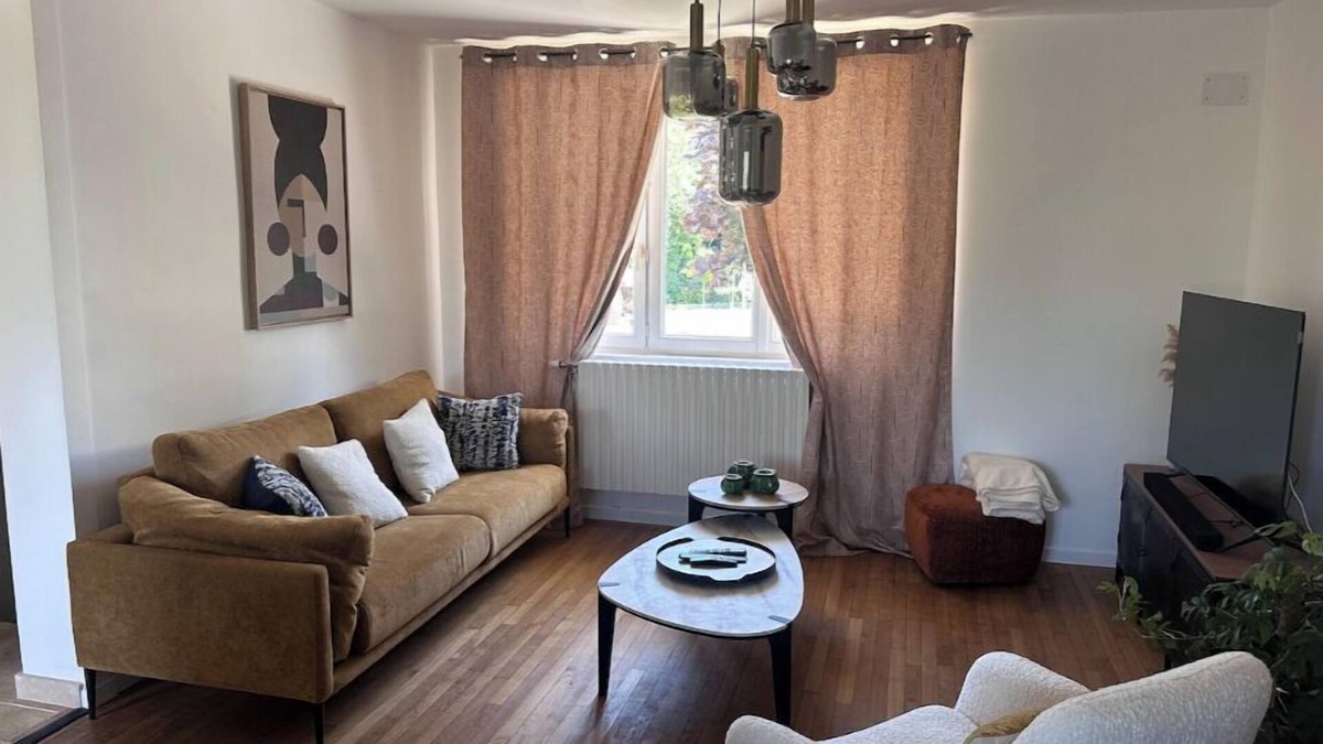 Brienne-le-Chateau House | Detached house for 6 near the lake