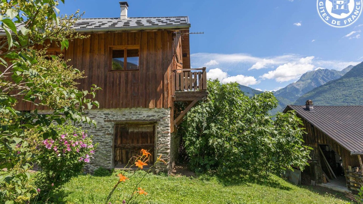 Saint-Paul-sur-Isere House | Detached house located 12km from Albertville, at the entrance to the Tarentaise valley. Located on the