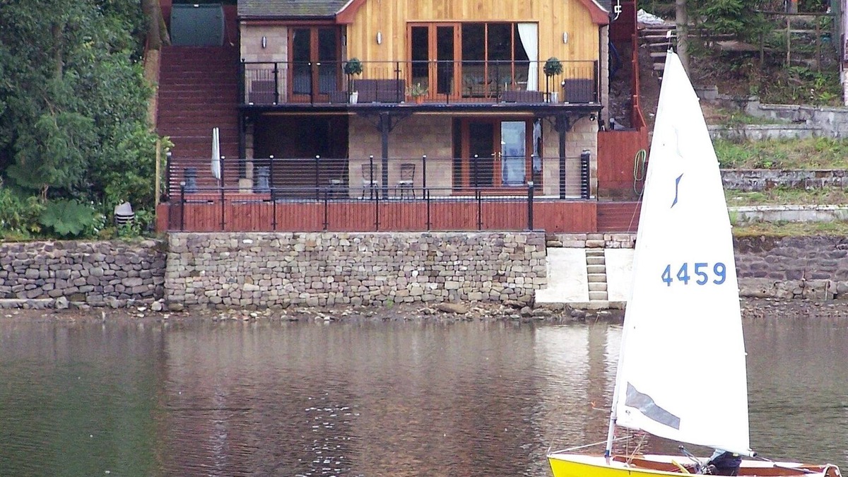 Horton House | Detached House Directly on Rudyard Lake, Staffordshire Moorlands