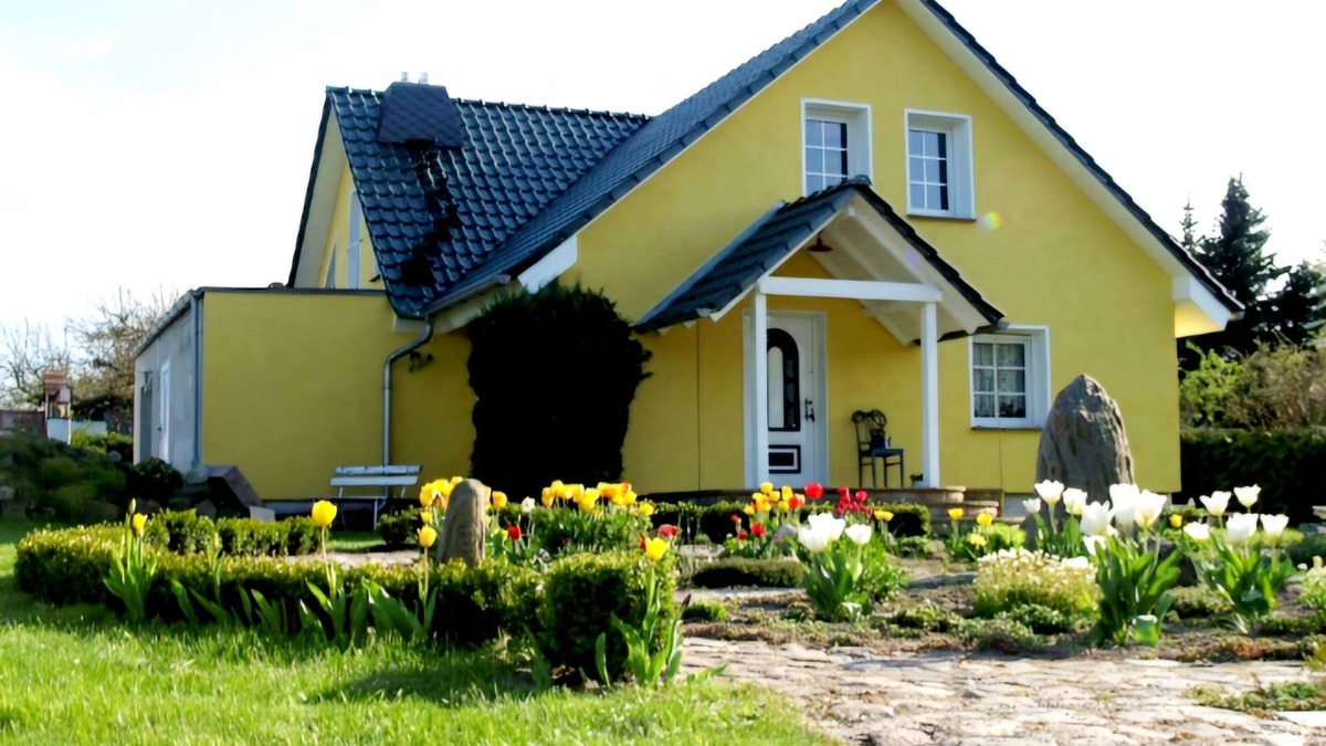 Brandenberg House | Detached house, fireplace, huge garden, small stream, idyllic, tranquillity, pure nature