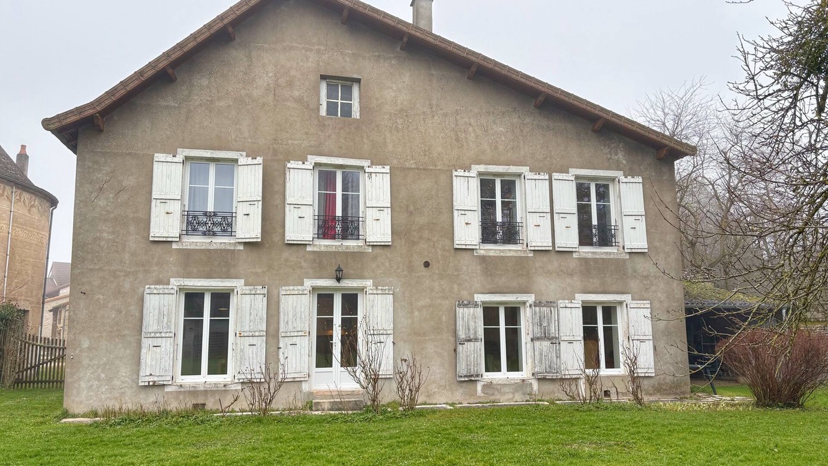 Boyer Cottage | Detached house ideal for stay with family or friends