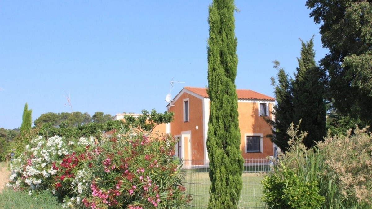 Aspiran House | Detached house in a quiet location in the countryside with swimming pool