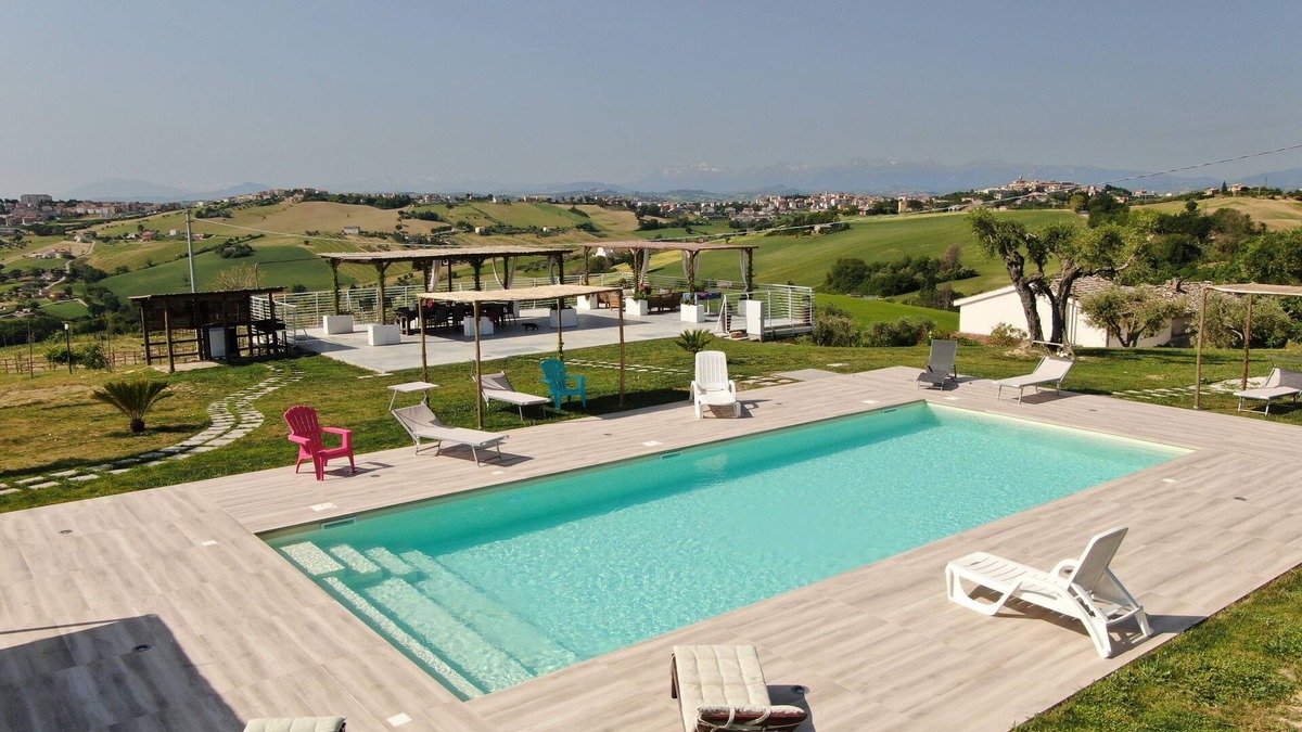 Montegranaro House | Detached house with private pool, privacy and relaxation 10 minutes from the sea