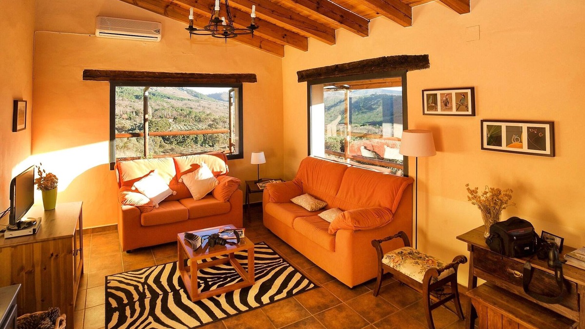 Berzocana Cottage | Detached house with 2 bedrooms overlooking the valley (A2)