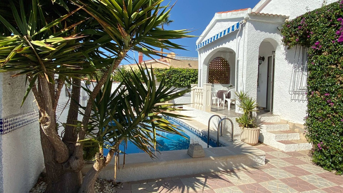 San Fulgencio House | Detached house with private pool