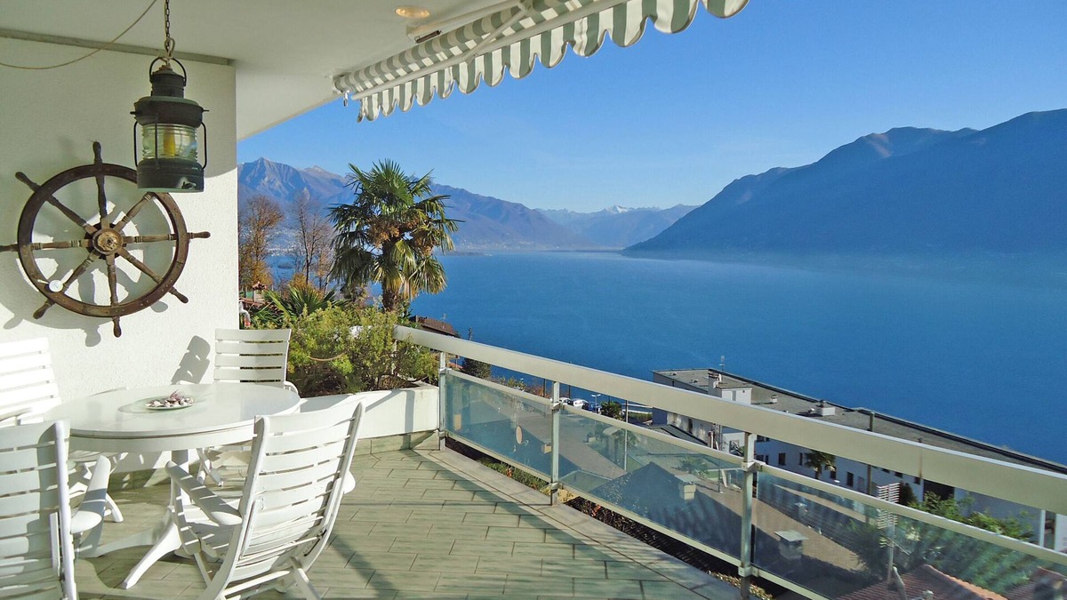 Brissago House | Detached house with swimming pool on an elevated hillside with magnificent panoramic views