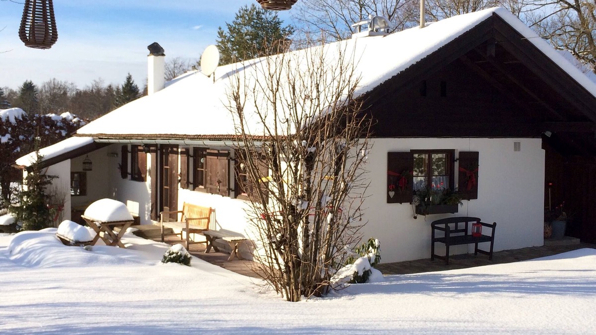 Wackersberg House | Detached vacation home with beautiful garden & mountain views, above Bad Tölz