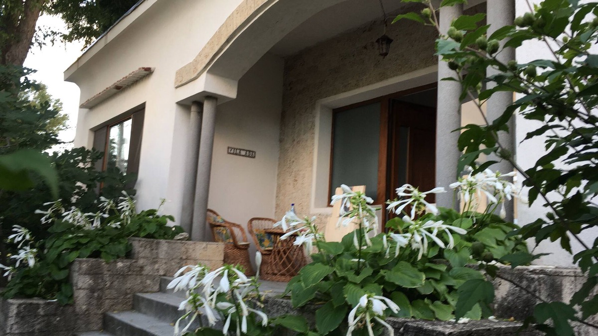 Eforie Nord House | Detached vacation home 50m from wide sandy beach