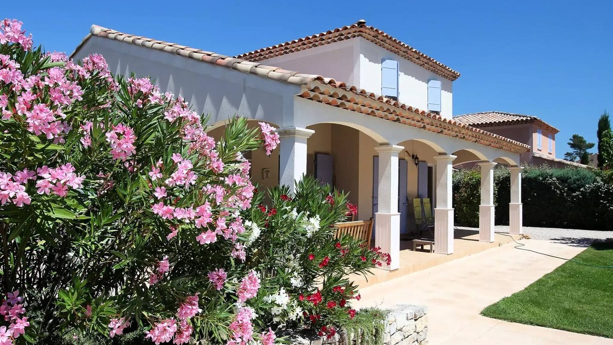 Nans-les-Pins Villa | Detached villa, 2 bathrooms, sleeps 6