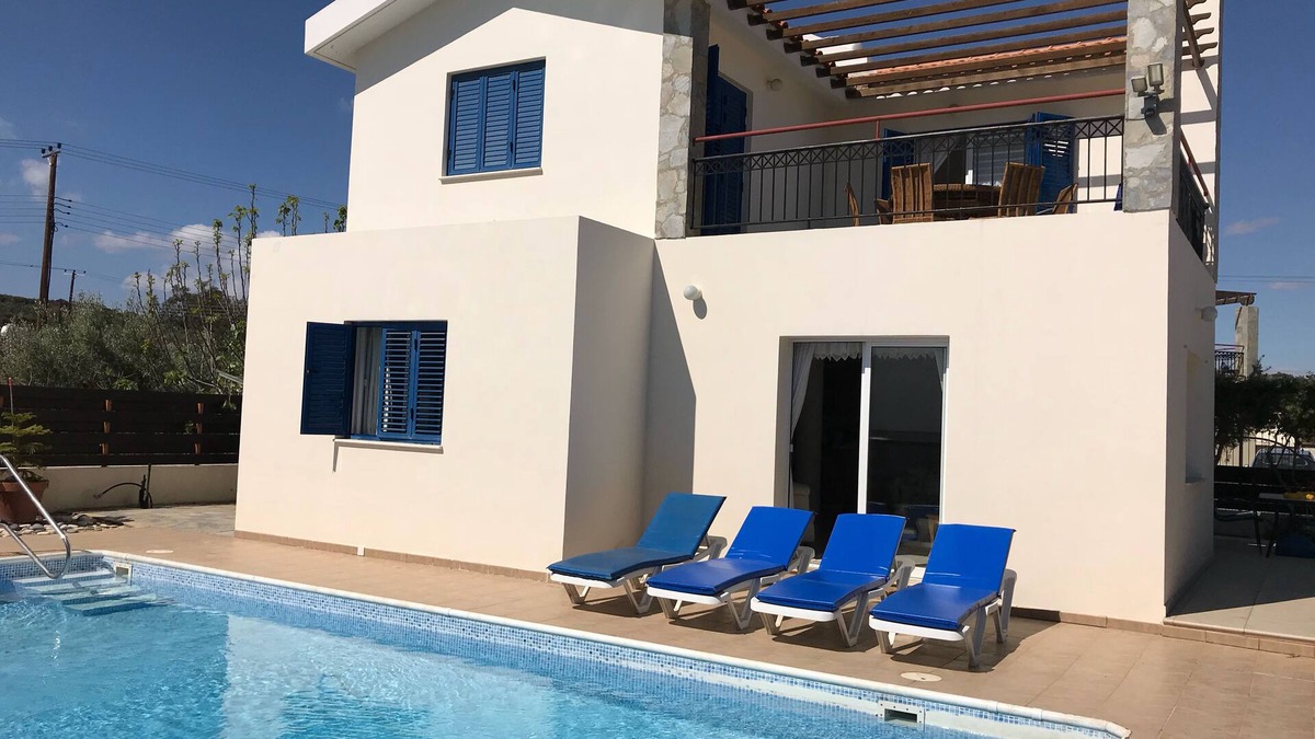 Protaras Villa | DETACHED VILLA, Private Pool, free WIFI, close to Beach, Restaurants & Shops