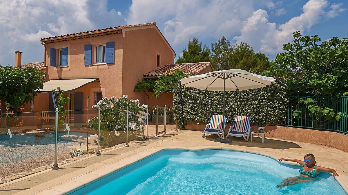 Nans-les-Pins Villa | Detached villa with a dishwasher, in green surroundings