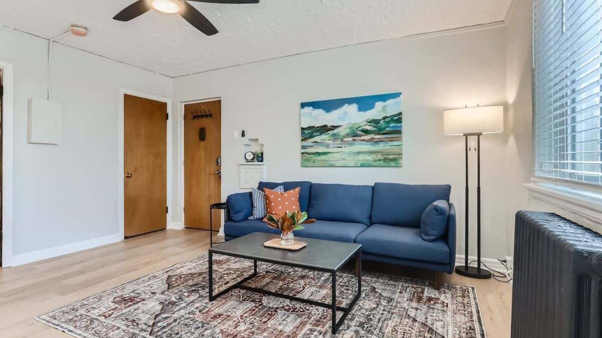 City Park Apartment | Detroit by Modern Midstay/On City Park! #T21