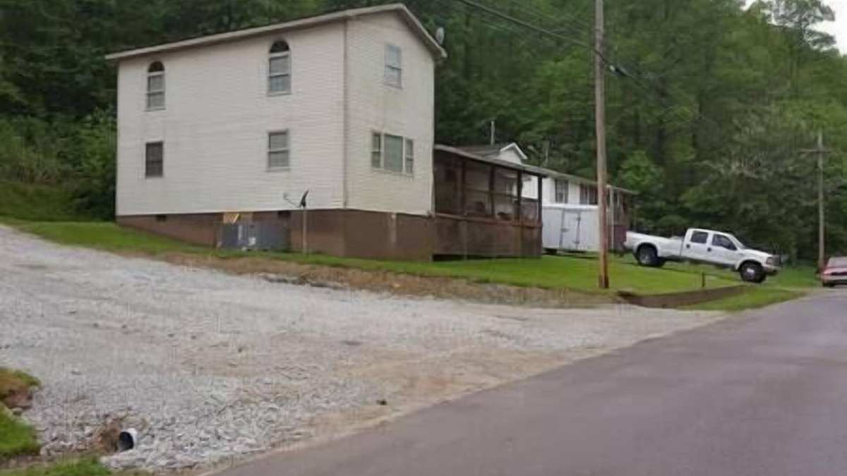 Newtown House | Devil Anse ATV Lodging