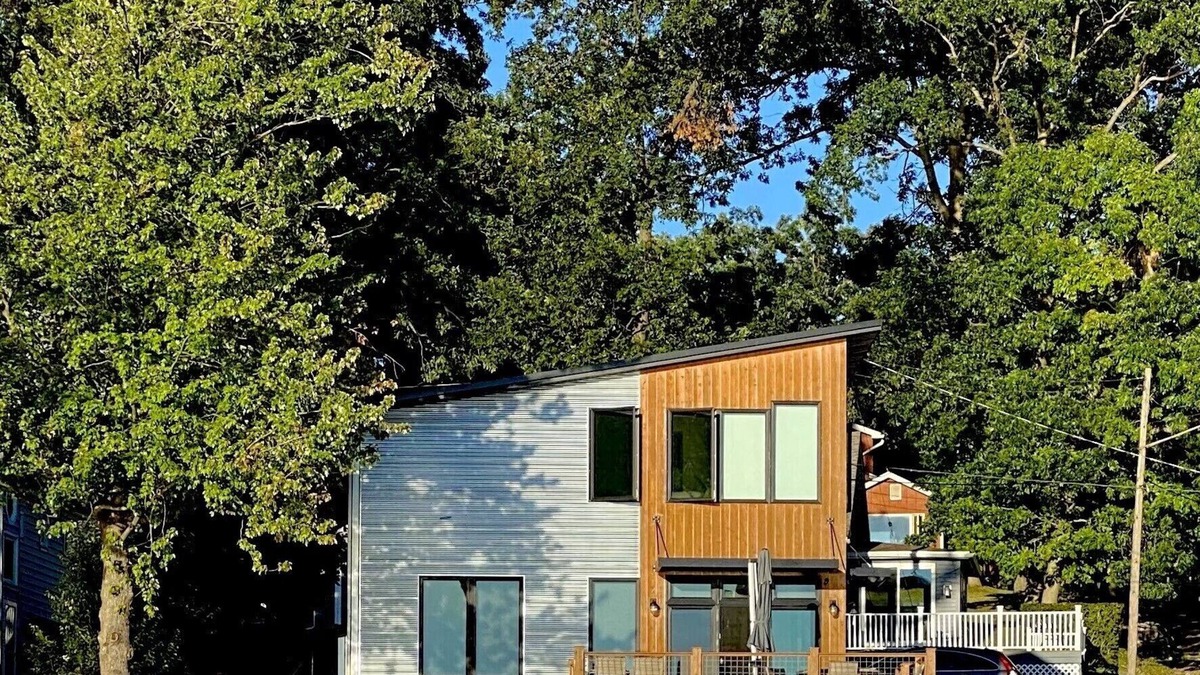 Manitou Beach-Devils Lake House | Devils Lakefront, Amazing Panoramic Views & Sunsets, Sandy Bottom, Deck, Patio
