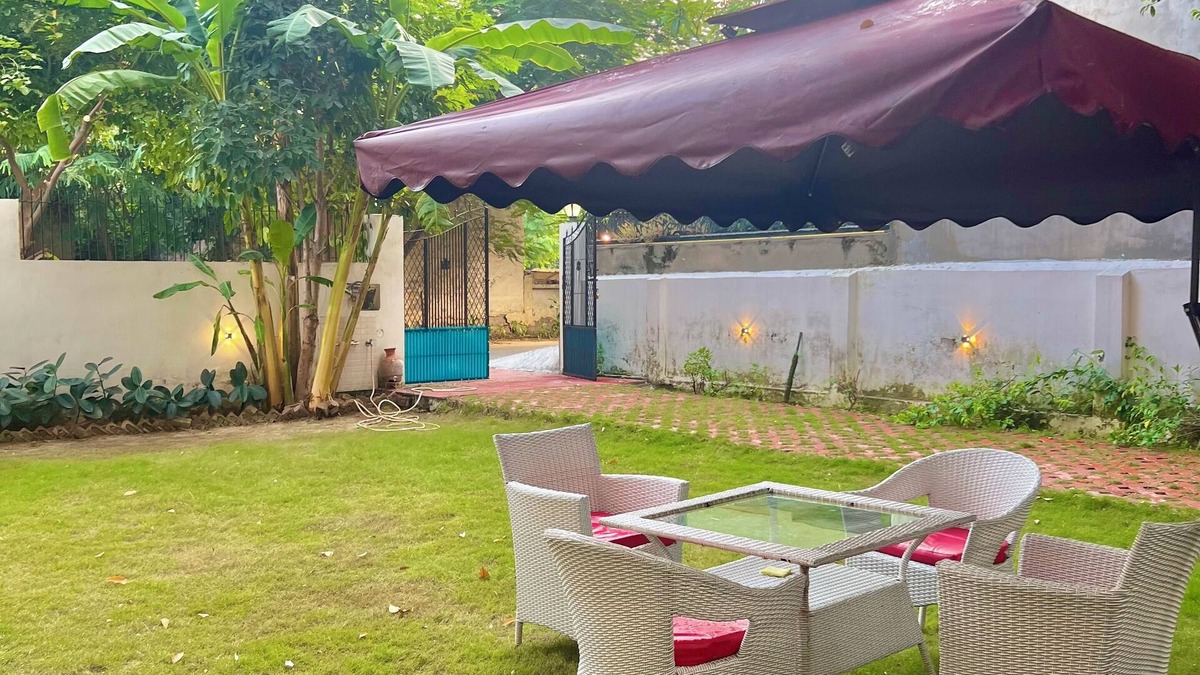 Greater Noida Villa | Devmad Homestay cozy villa nTranquil 2-bedroom villa in Greater Noida with AC