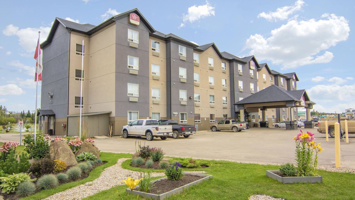 Fox Creek Hotel | Devonian Hotel & Suites