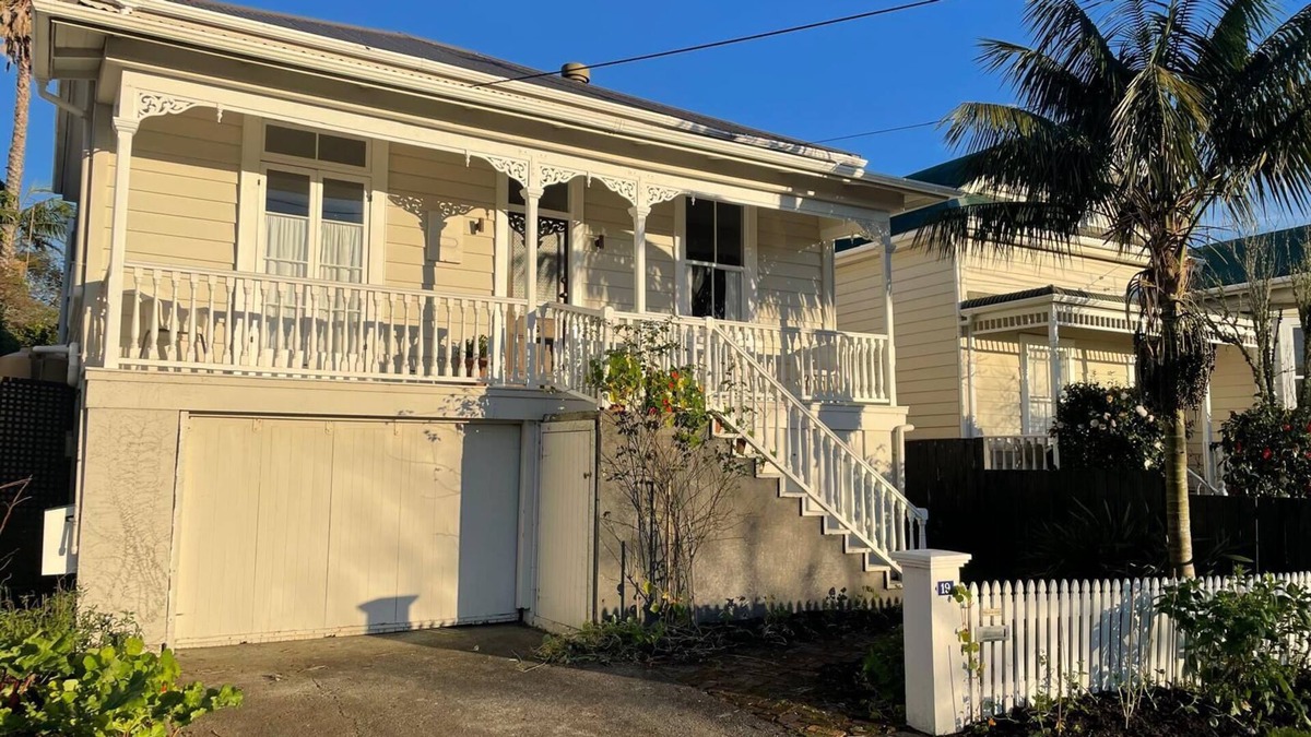 Stanley Point Villa | Devonport Sunny Villa for short term rental